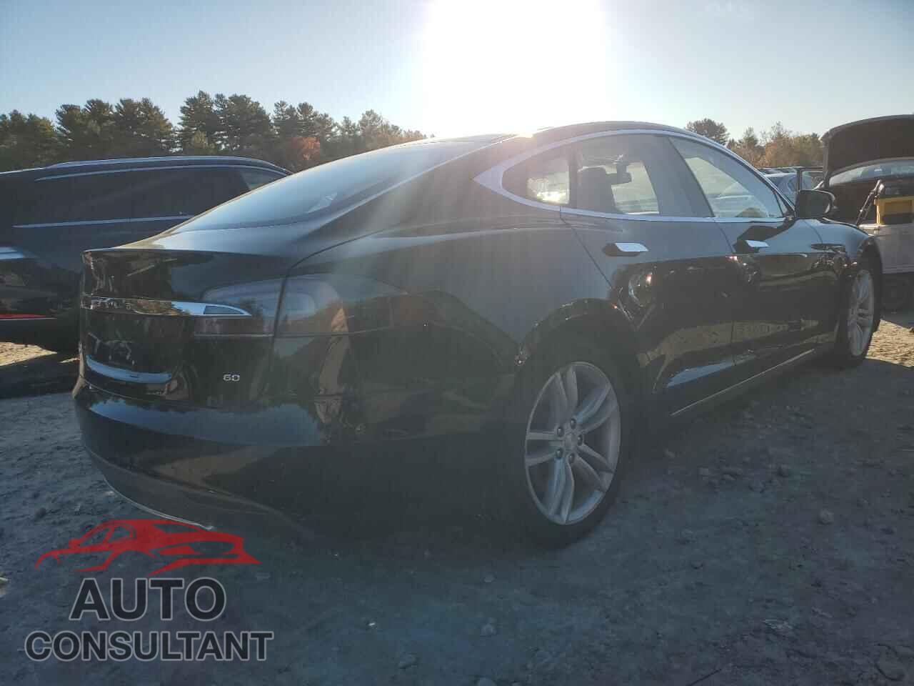 TESLA MODEL S 2014 - 5YJSA1S14EFP50902