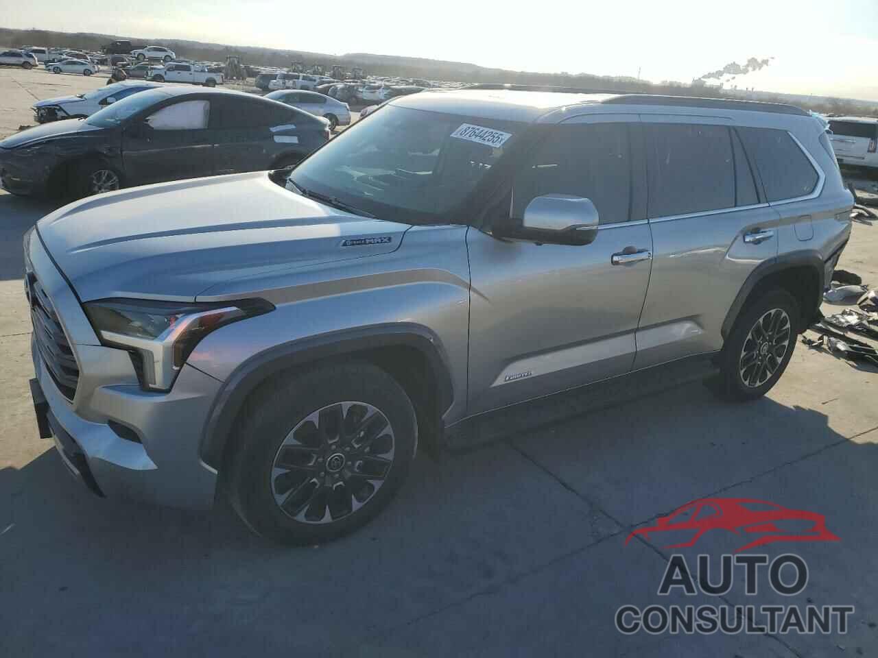 TOYOTA SEQUOIA 2023 - 7SVAAABA9PX003645