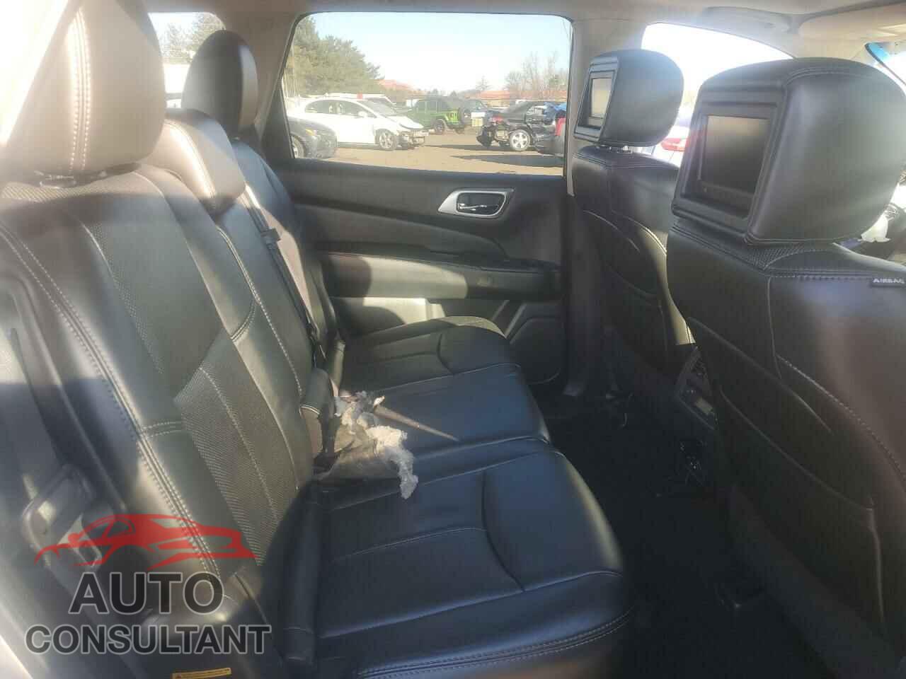 NISSAN PATHFINDER 2014 - 5N1CR2MM7EC643670