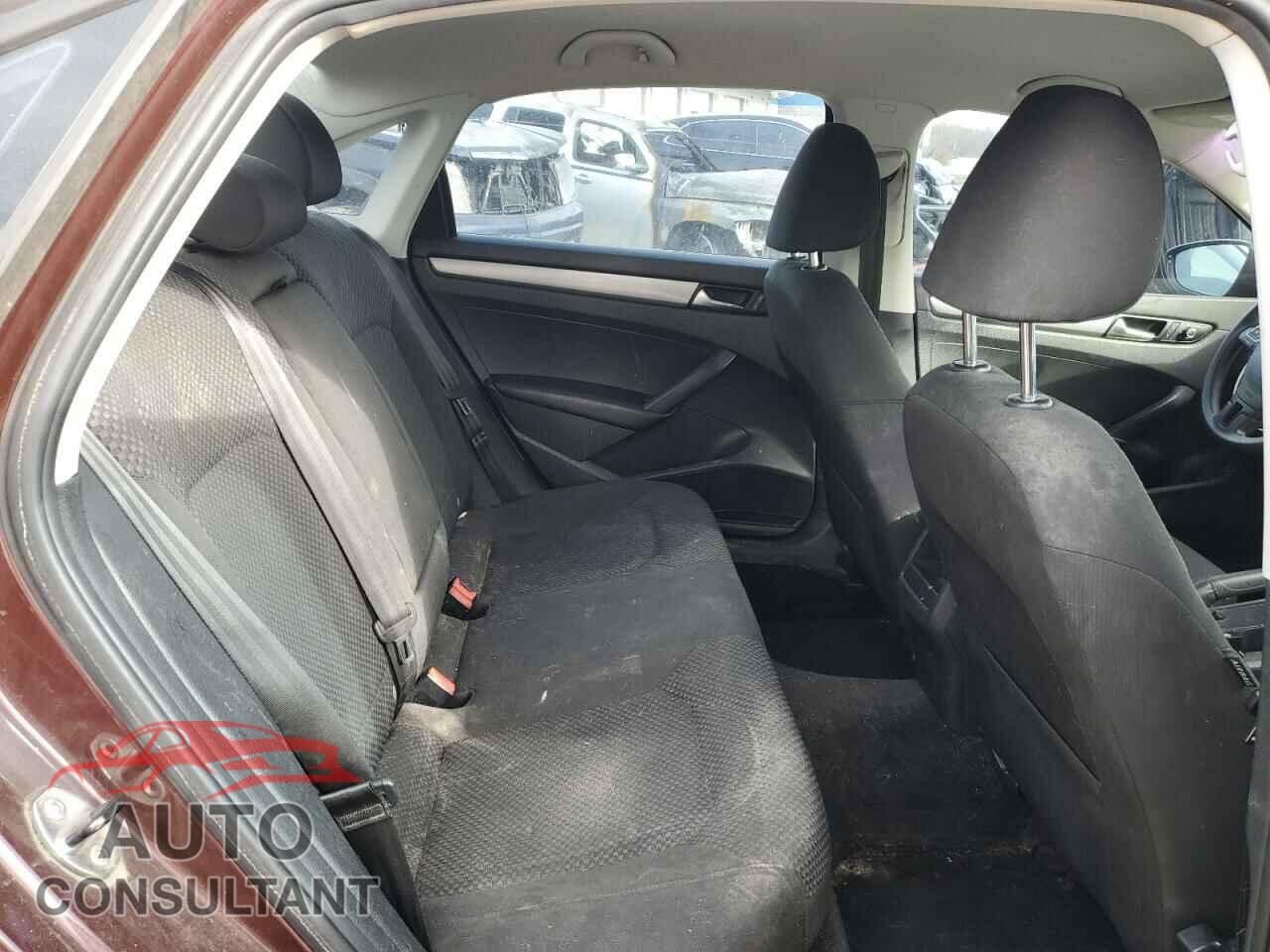 VOLKSWAGEN PASSAT 2012 - 1VWAP7A37CC033756