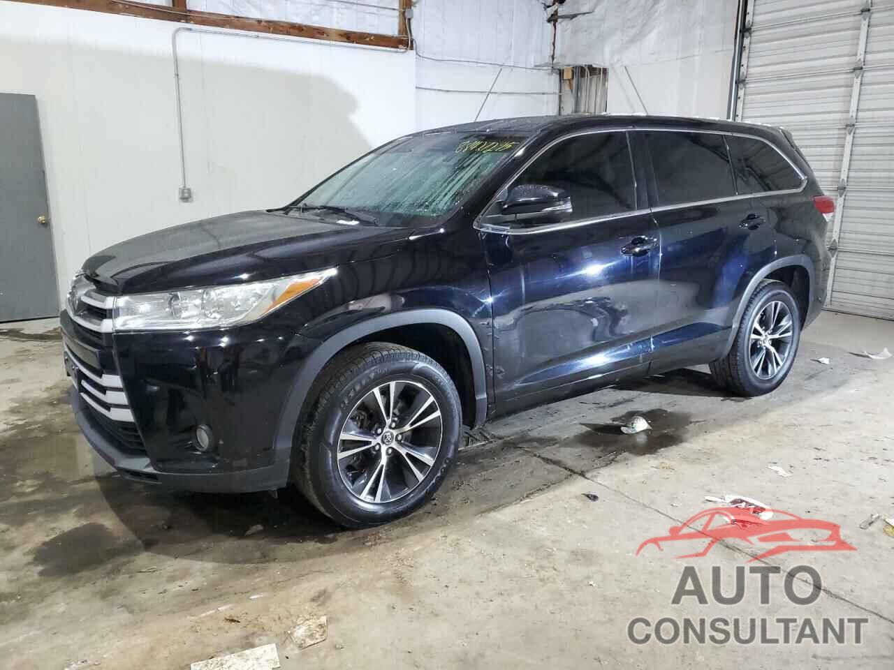 TOYOTA HIGHLANDER 2018 - 5TDZZRFH4JS286755