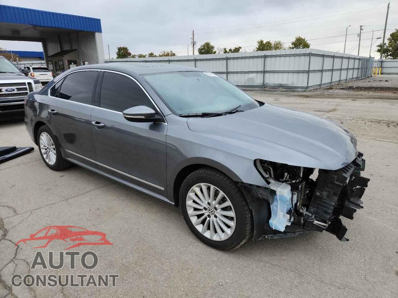 VOLKSWAGEN PASSAT 2017 - 1VWBT7A30HC053208