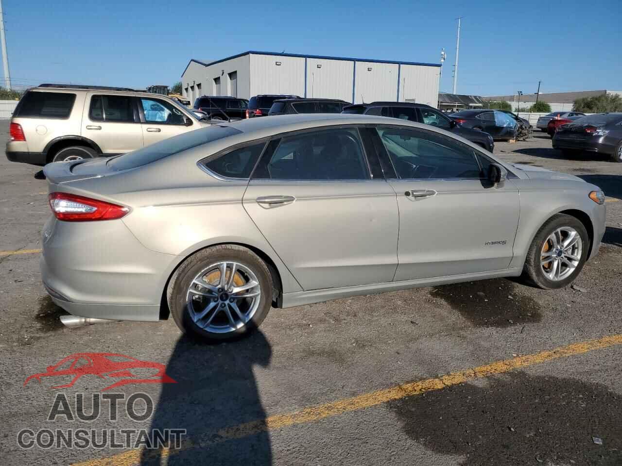 FORD FUSION 2015 - 3FA6P0LU2FR226172
