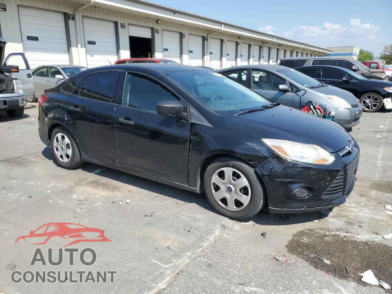 FORD FOCUS 2014 - 1FADP3E28EL418584