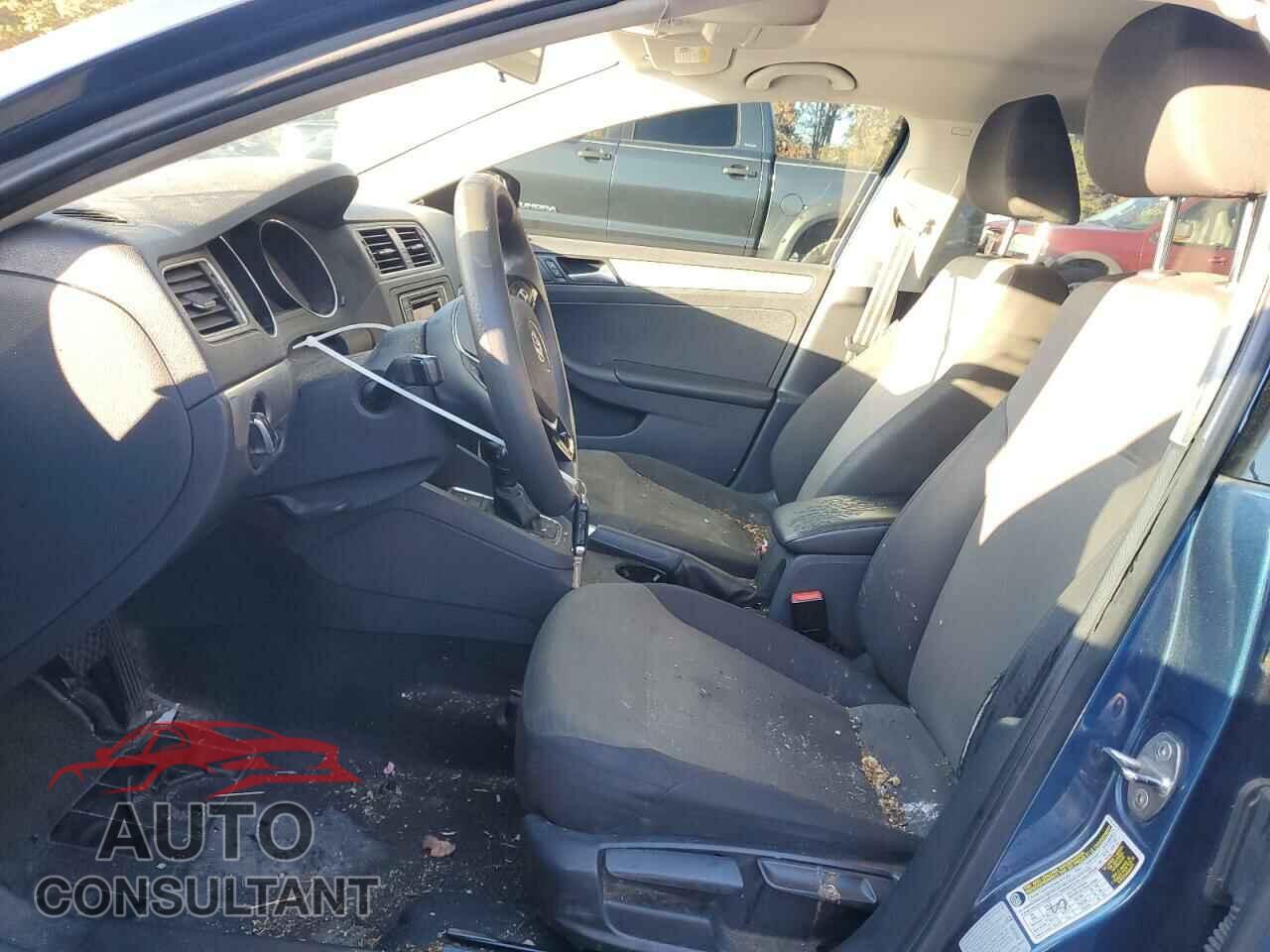 VOLKSWAGEN JETTA 2017 - 3VW2B7AJ3HM370321
