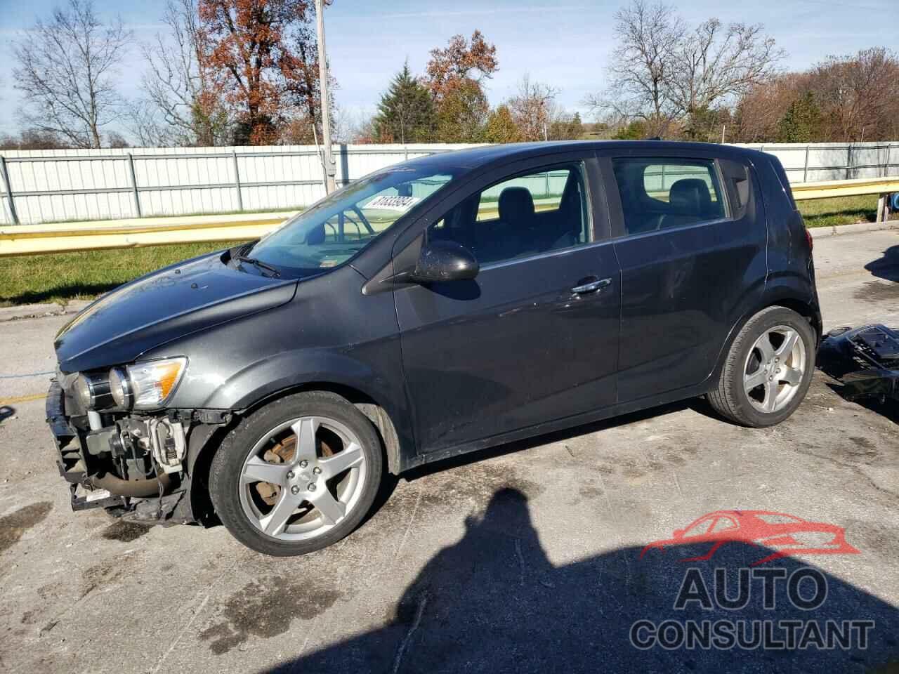 CHEVROLET SONIC 2014 - 1G1JE6SB9E4117334