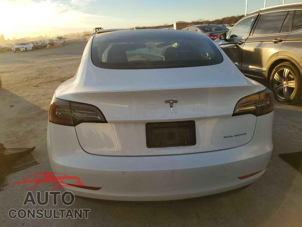 TESLA MODEL 3 2022 - 5YJ3E1EB9NF204576