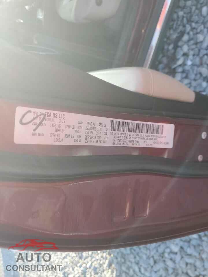DODGE DURANGO 2019 - 1C4RDJAG5KC738343