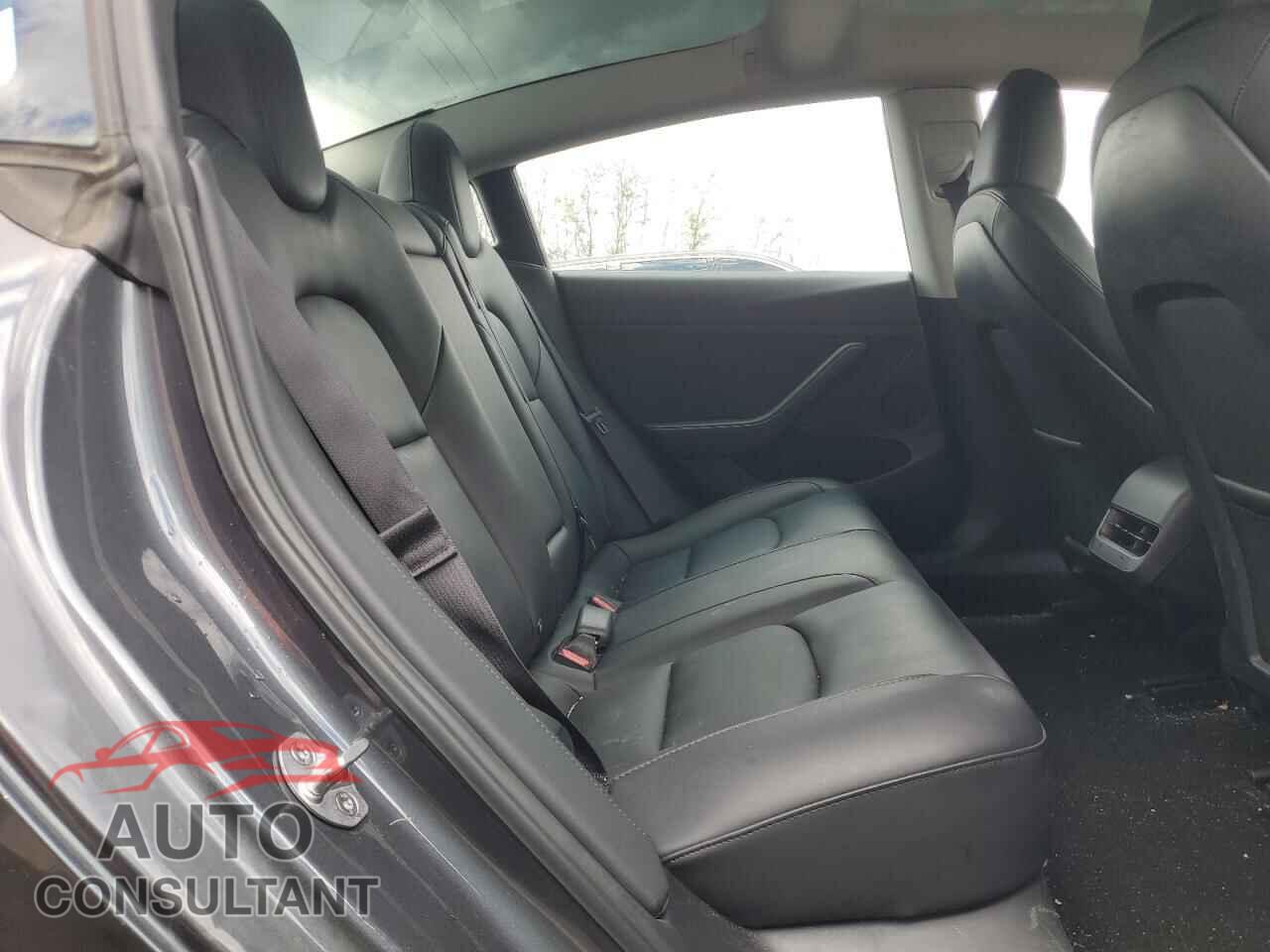 TESLA MODEL 3 2023 - 5YJ3E1EA4PF700024