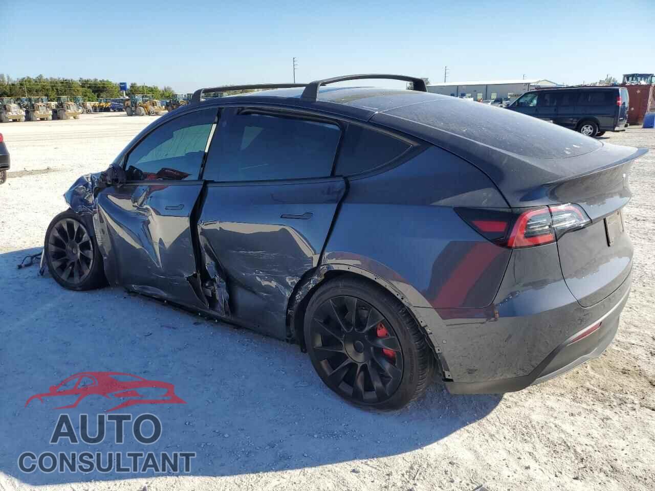 TESLA MODEL Y 2022 - 7SAYGDEEXNF368353