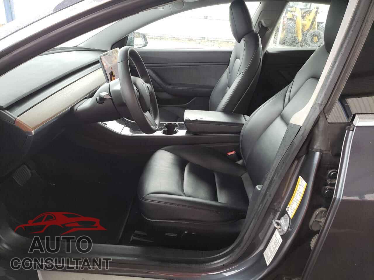 TESLA MODEL 3 2020 - 5YJ3E1EB5LF664136