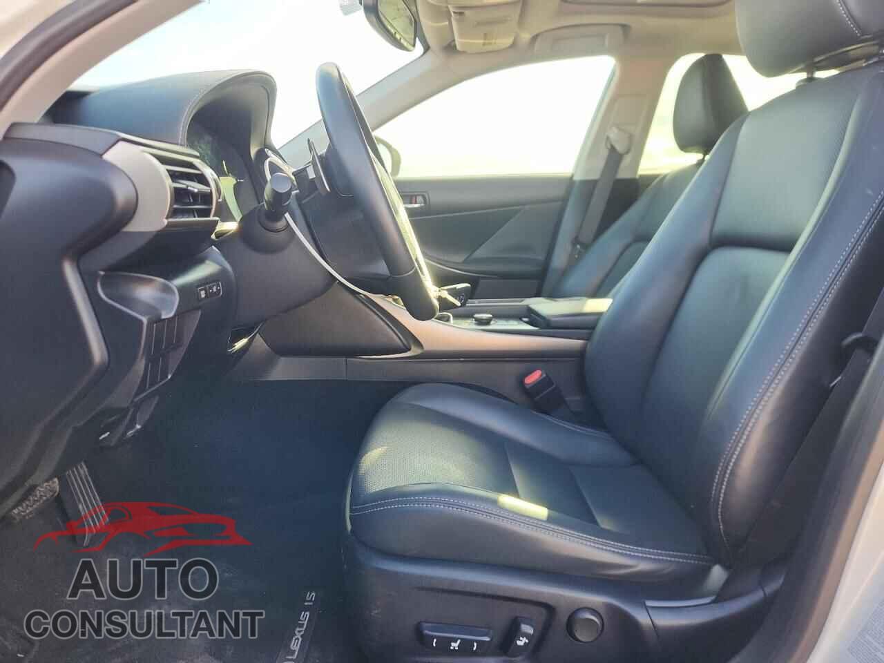 LEXUS IS 2014 - JTHBF1D26E5011201