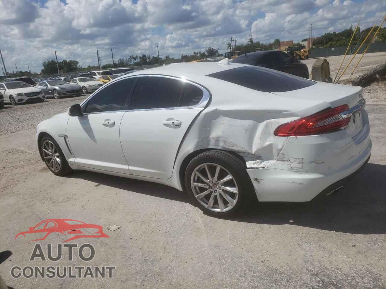 JAGUAR XF 2015 - SAJWA0FS9FPU87524