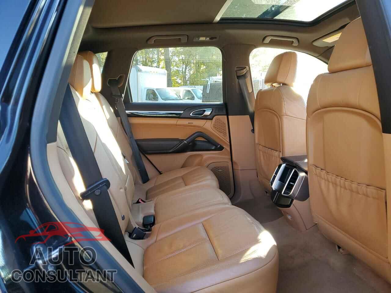 PORSCHE CAYENNE 2013 - WP1AB2A25DLA84183