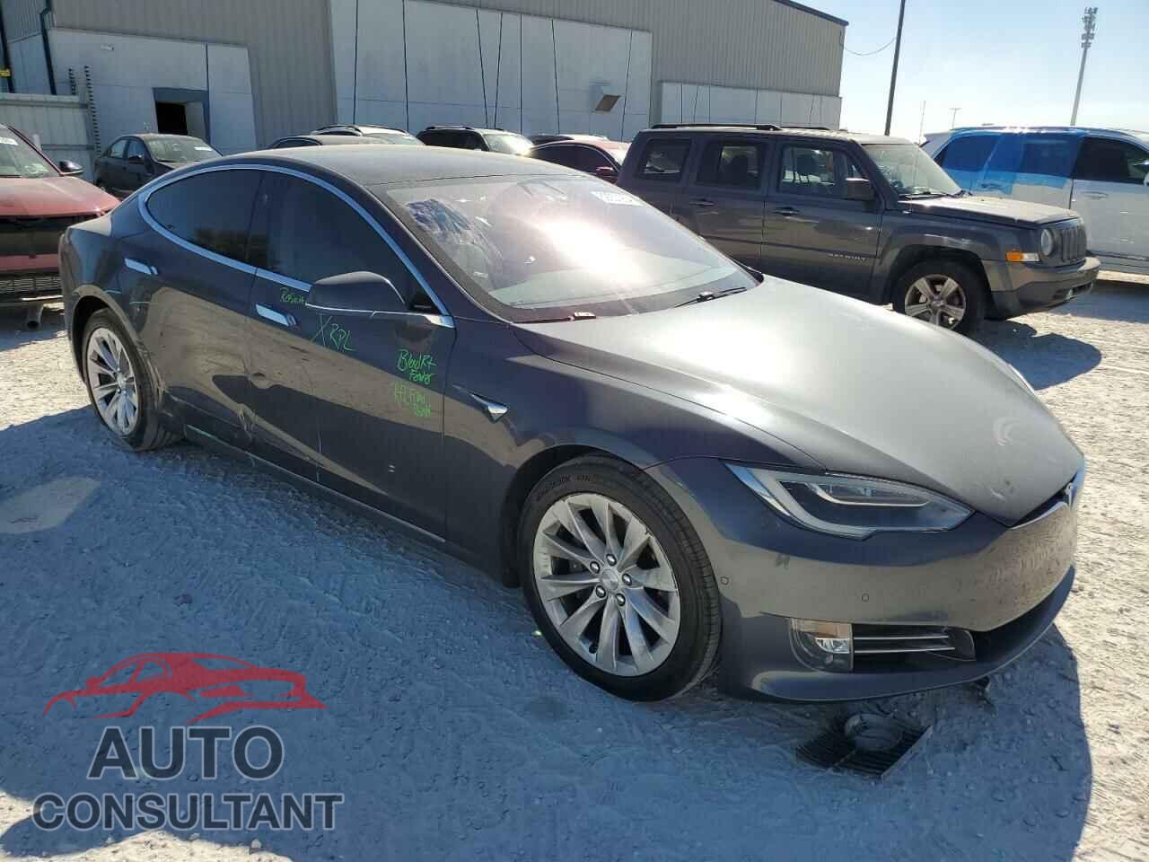TESLA MODEL S 2017 - 5YJSA1E23HF226049