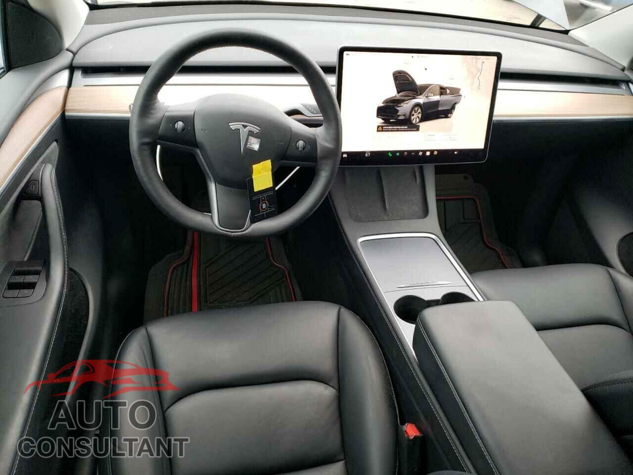 TESLA MODEL Y 2024 - 7SAYGAEE2RF993818