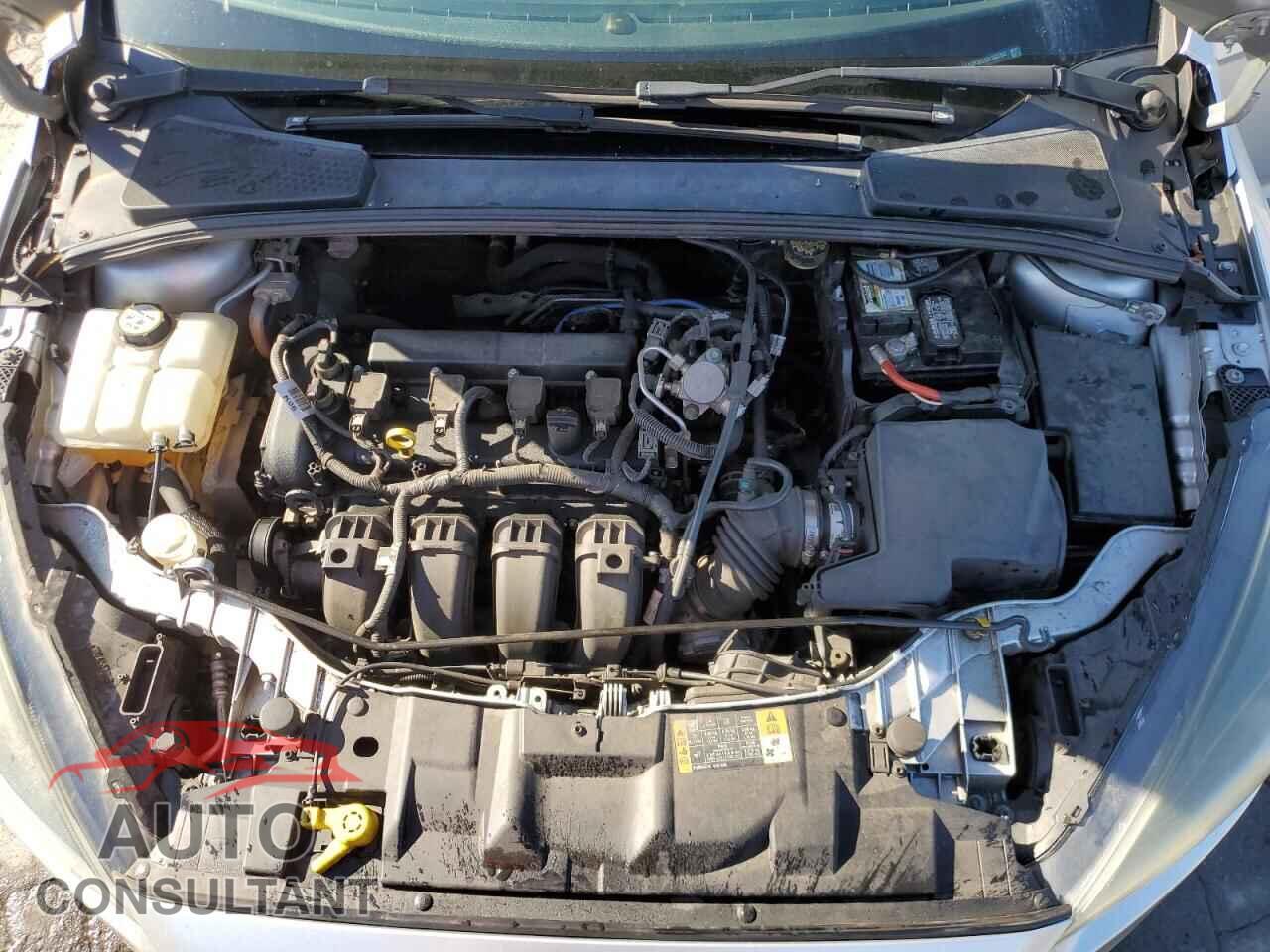 FORD FOCUS 2016 - 1FADP3F21GL332292