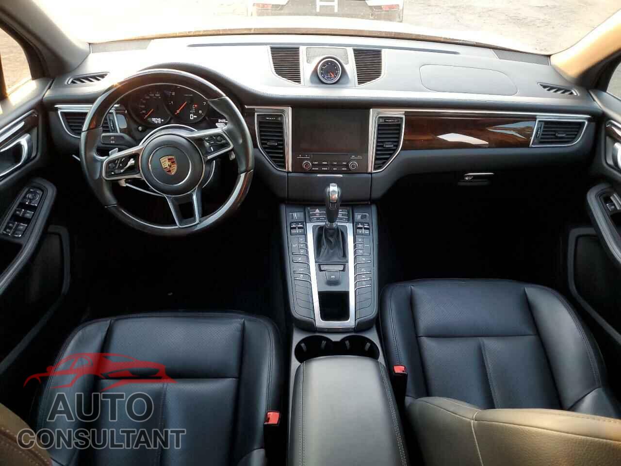 PORSCHE MACAN 2018 - WP1AA2A56JLB04949