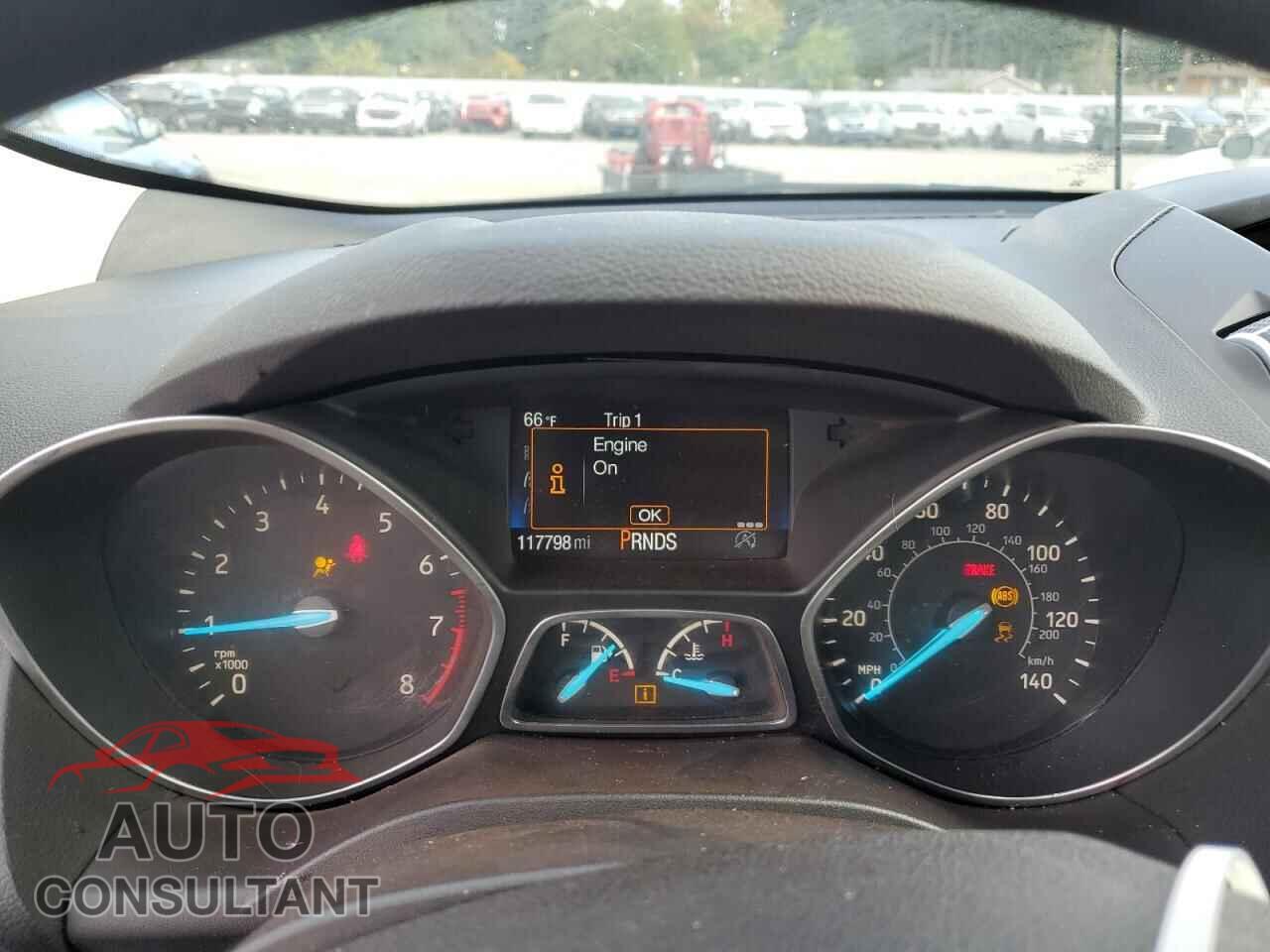 FORD ESCAPE 2017 - 1FMCU9G99HUD77484