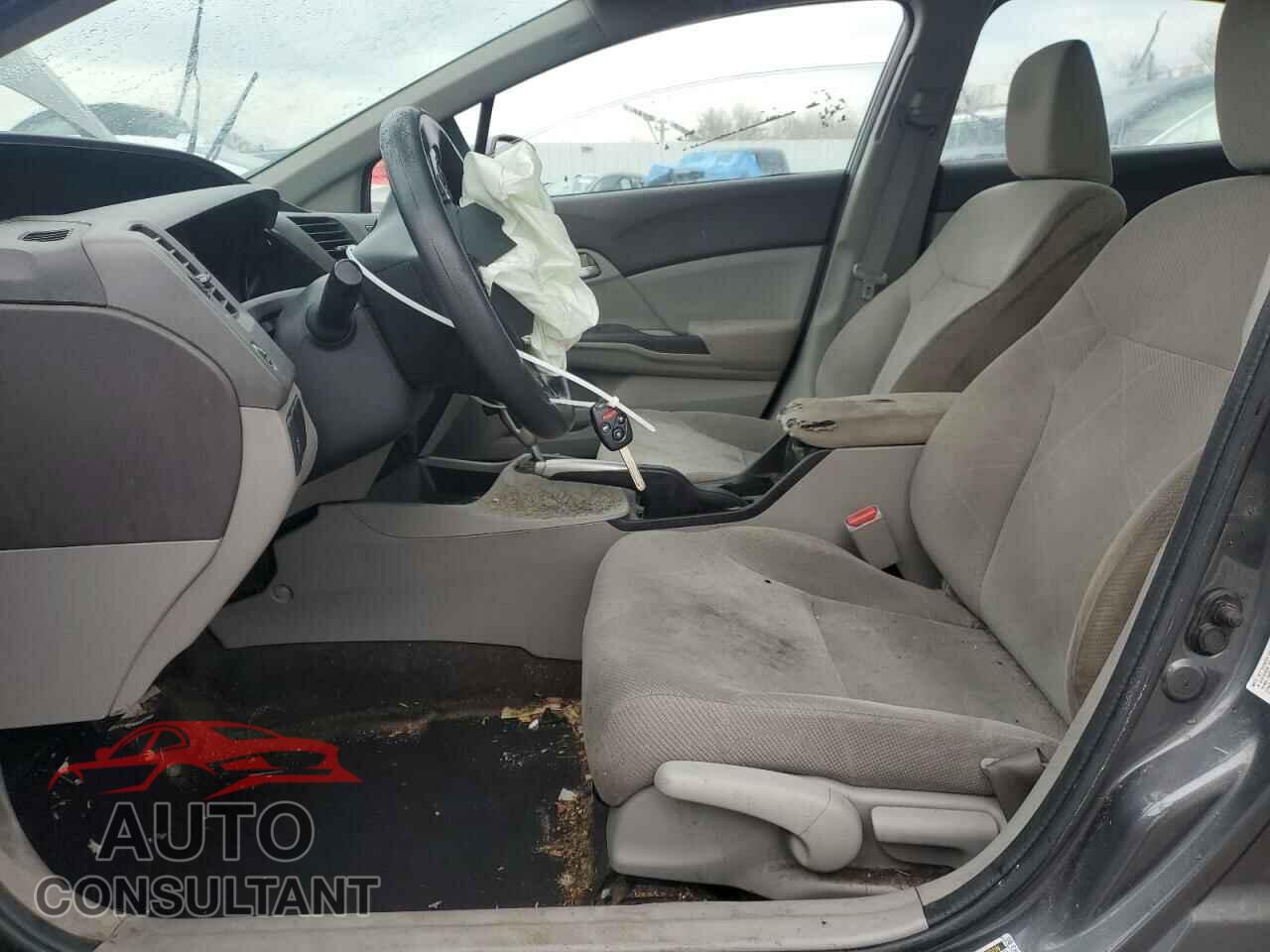 HONDA CIVIC 2012 - 2HGFB2F56CH606679