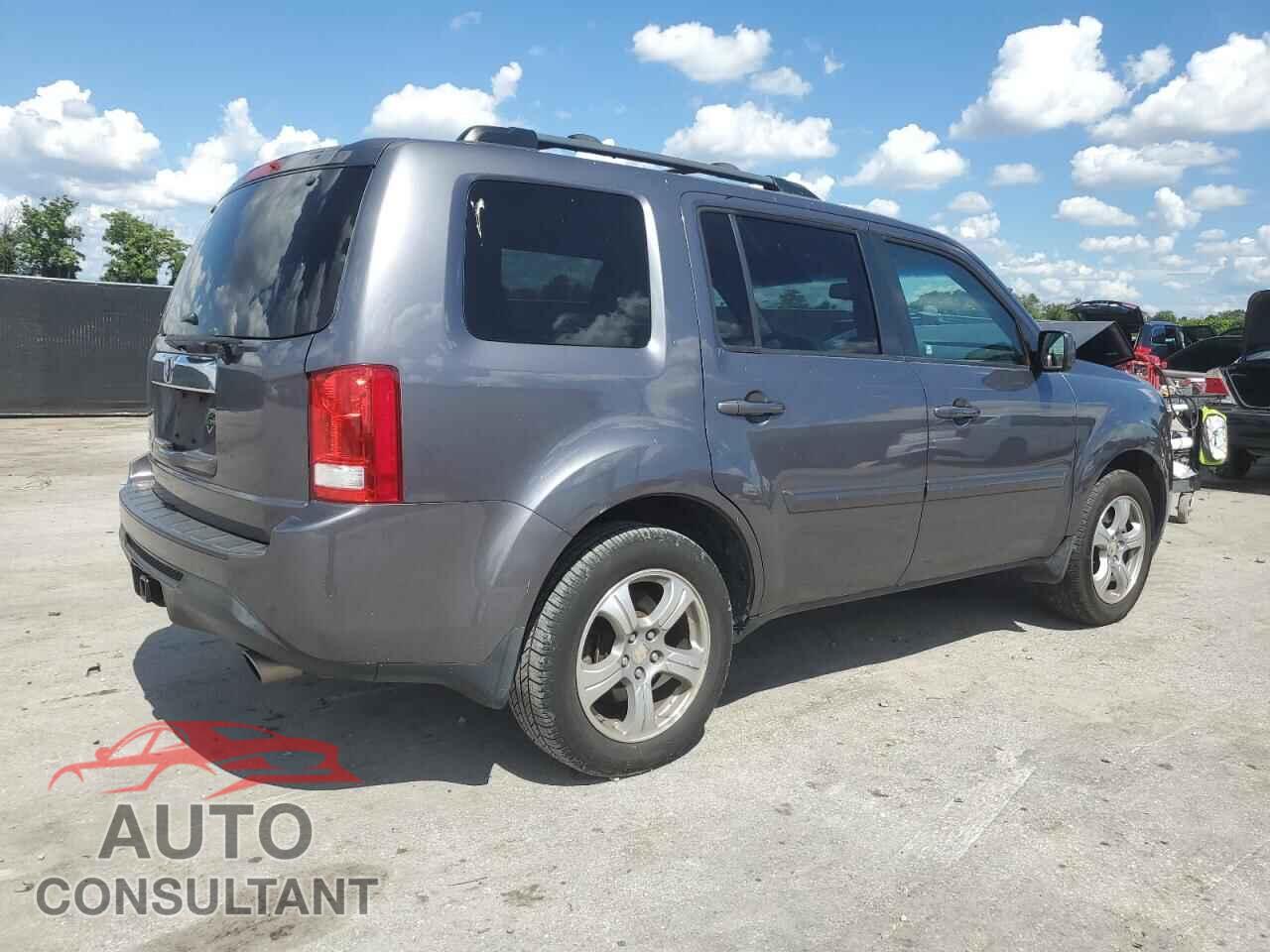 HONDA PILOT 2015 - 5FNYF3H55FB016322