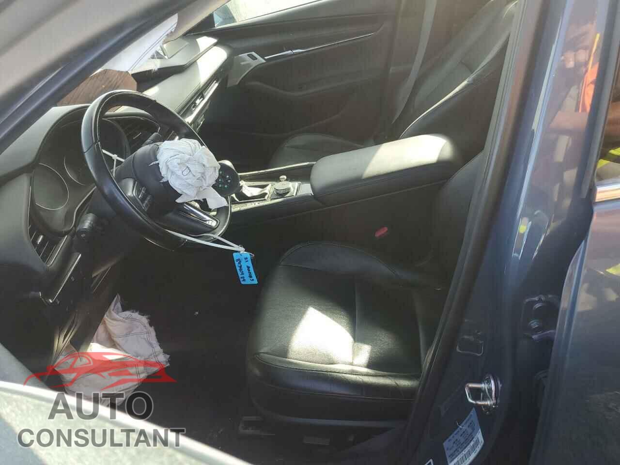 MAZDA 3 2021 - JM1BPAML9M1401402