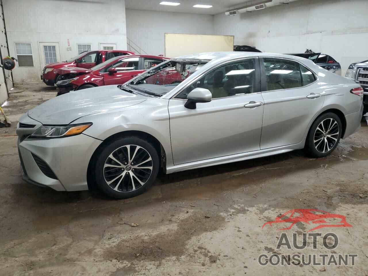 TOYOTA CAMRY 2020 - 4T1G11AK9LU322615