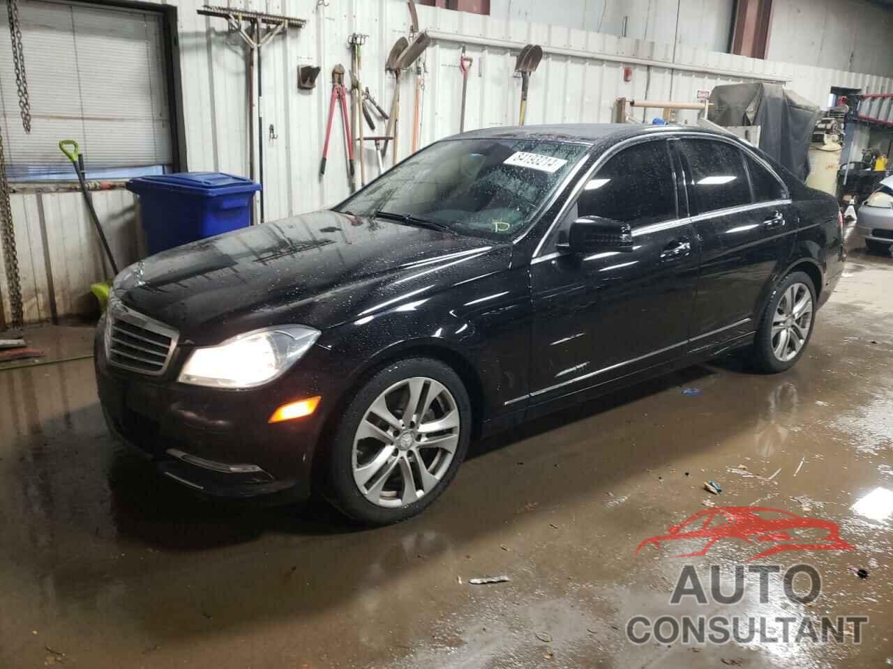 MERCEDES-BENZ C-CLASS 2013 - WDDGF8AB1DR245022