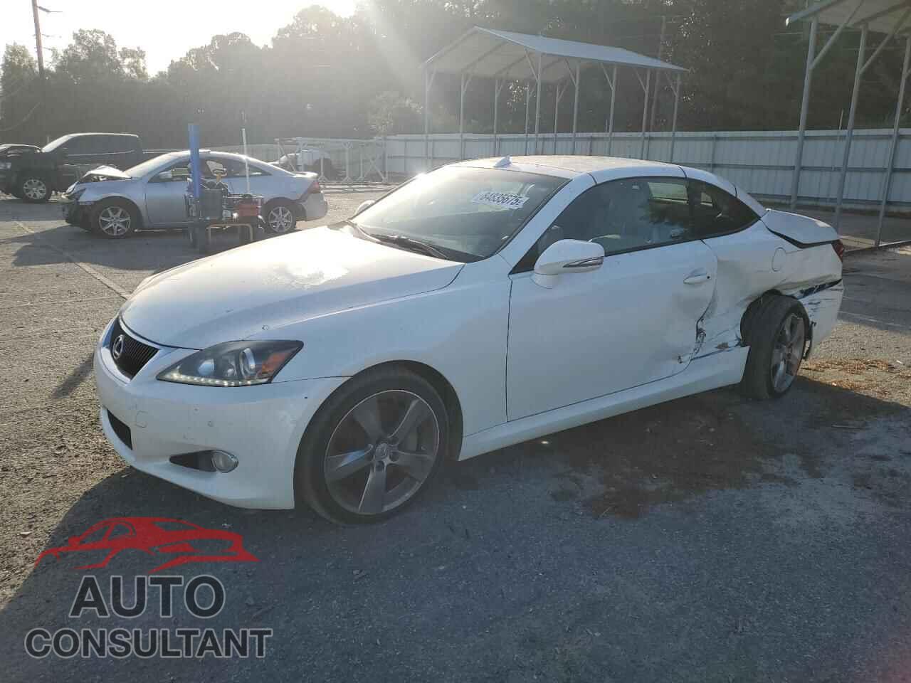 LEXUS IS 2011 - JTHFE2C29B2506811