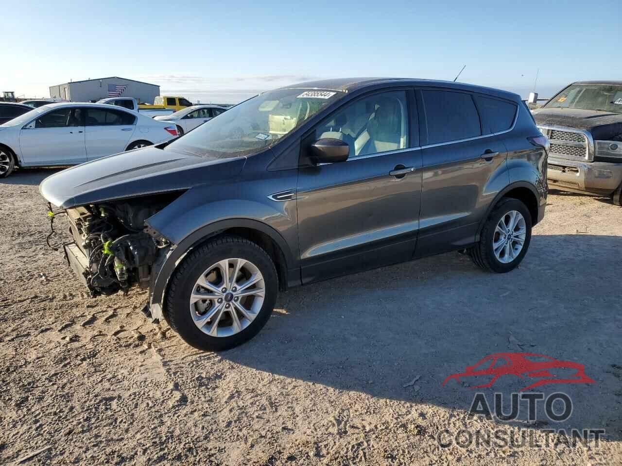 FORD ESCAPE 2017 - 1FMCU9GD2HUC35739