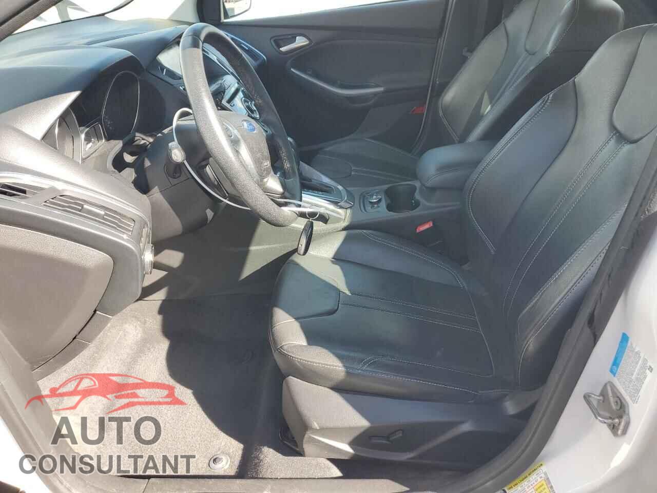 FORD FOCUS 2012 - 1FAHP3N23CL160795