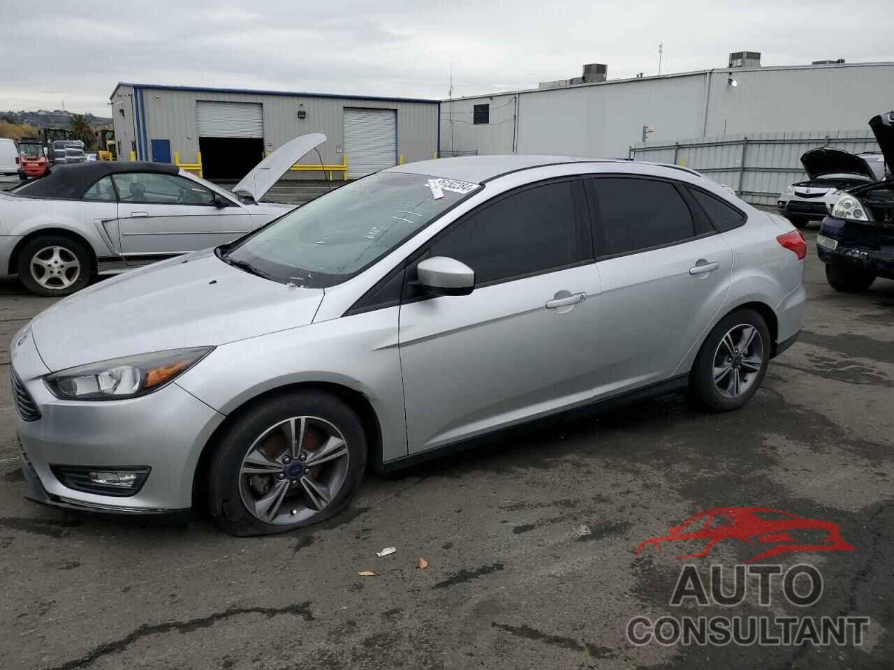 FORD FOCUS 2018 - 1FADP3FE1JL271320