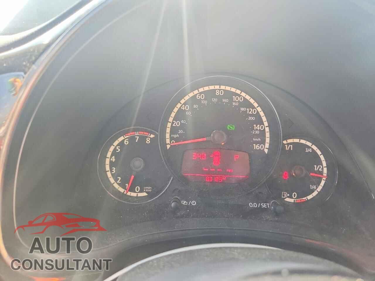 VOLKSWAGEN BEETLE 2014 - 3VWFP7AT3EM610015