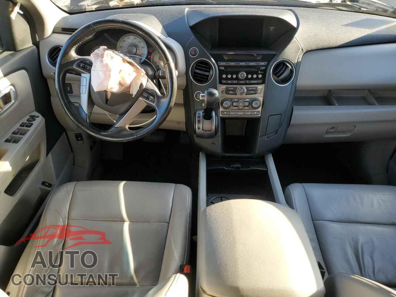 HONDA PILOT 2014 - 5FNYF4H55EB011819