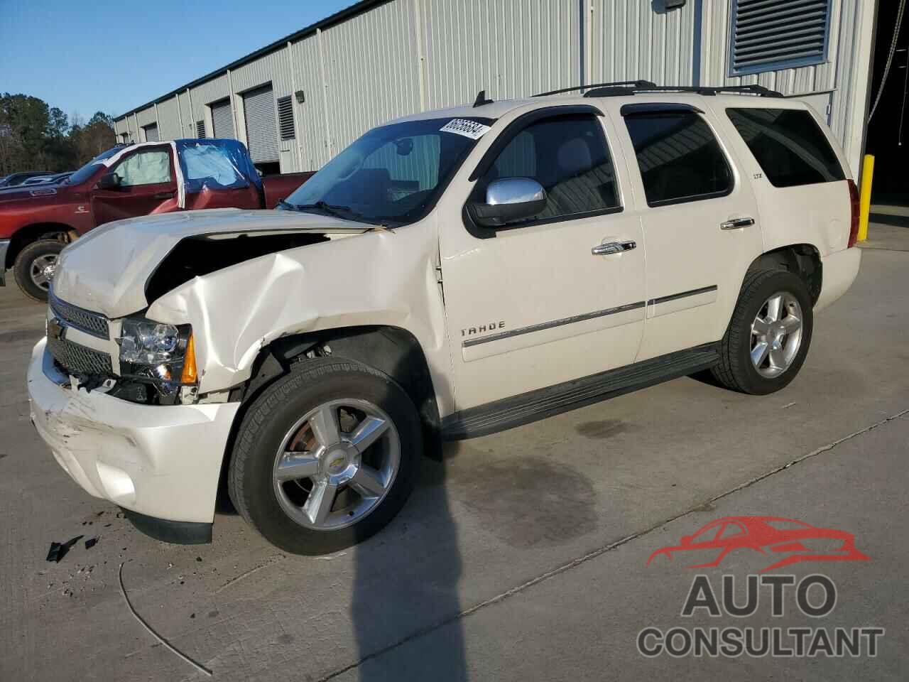 CHEVROLET TAHOE 2013 - 1GNSCCE09DR317231