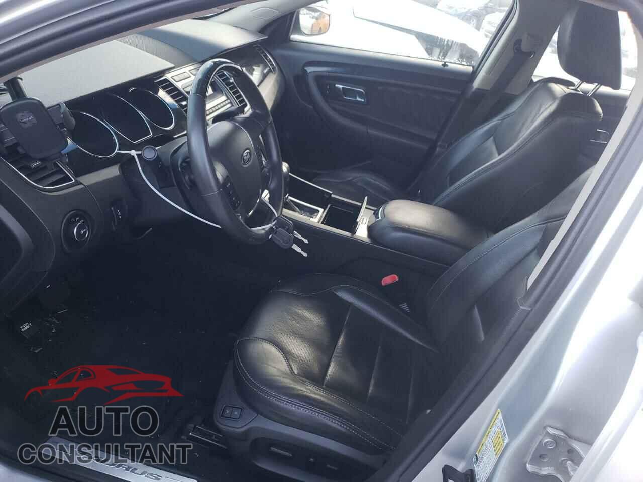 FORD TAURUS 2010 - 1FAHP2FW6AG116064