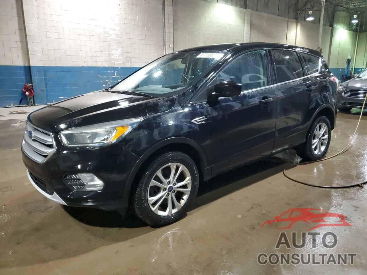 FORD ESCAPE 2017 - 1FMCU9GD1HUA03746