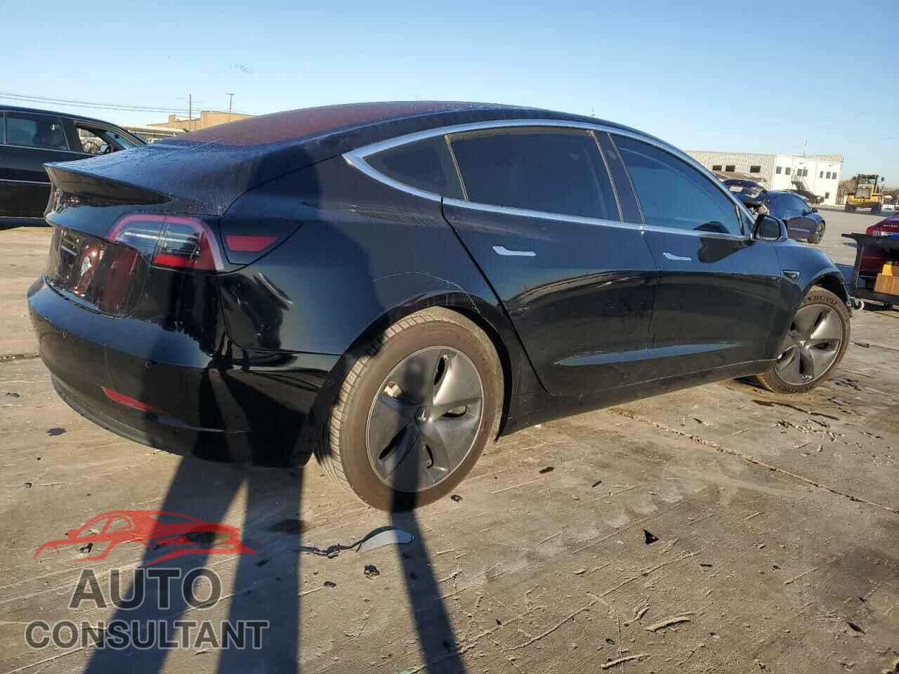 TESLA MODEL 3 2018 - 5YJ3E1EA0JF157312
