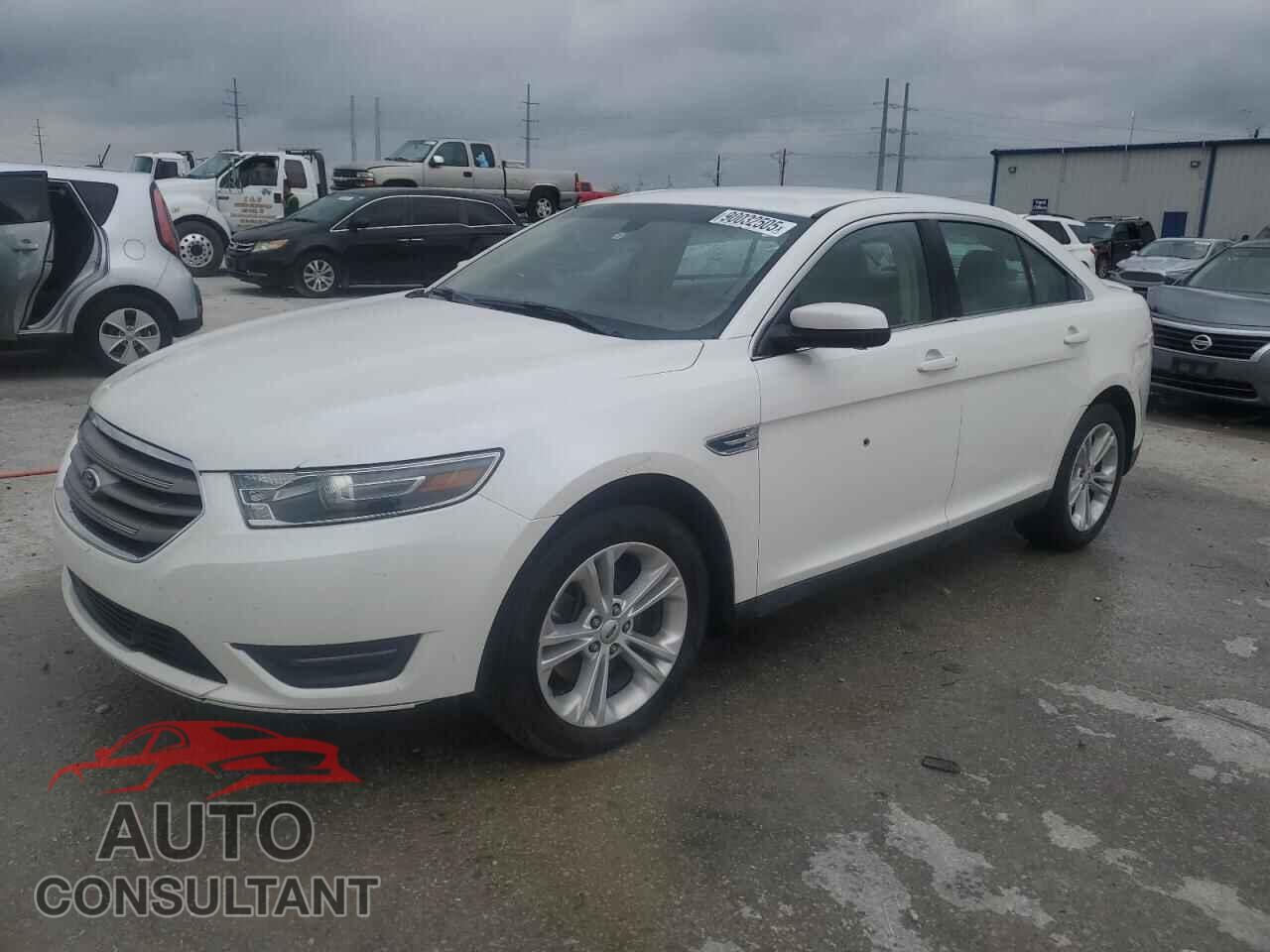 FORD TAURUS 2015 - 1FAHP2E89FG202060