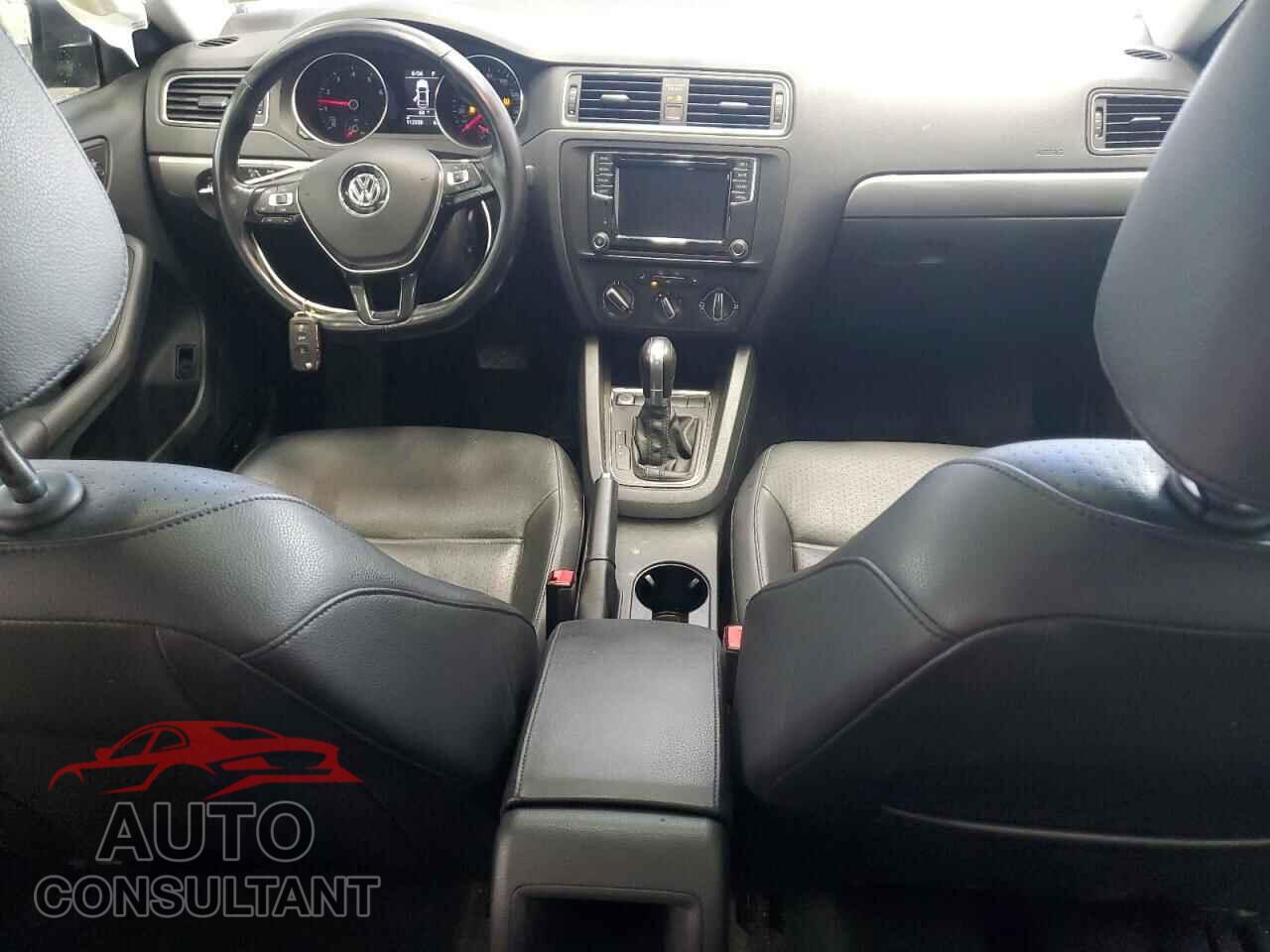 VOLKSWAGEN JETTA 2017 - 3VWDB7AJ4HM292429