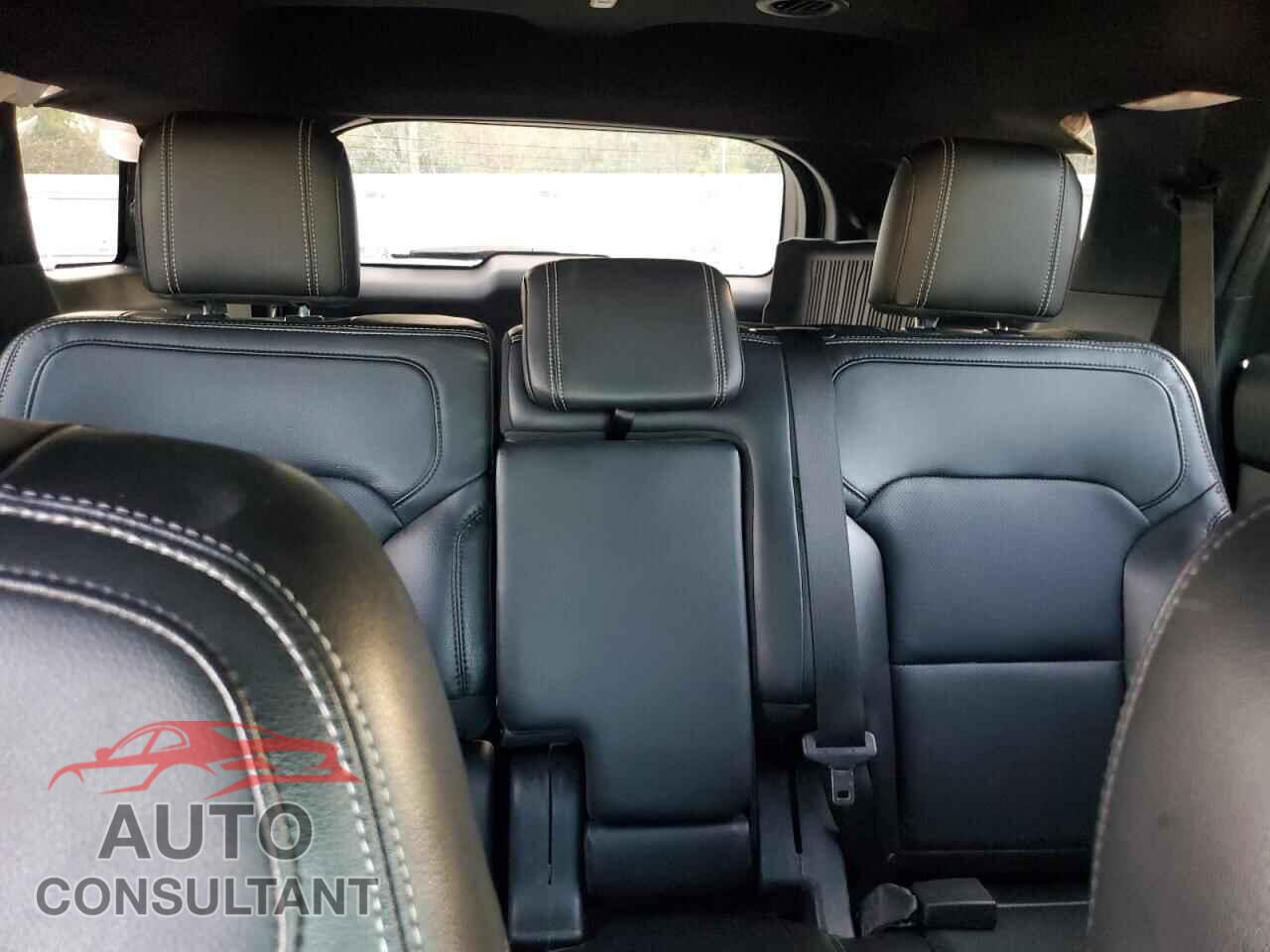 FORD EXPLORER 2018 - 1FM5K7F86JGB45991