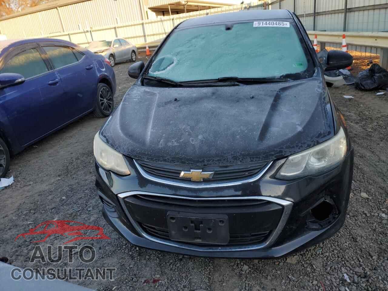 CHEVROLET SONIC 2017 - 1G1JF5SB4H4116734