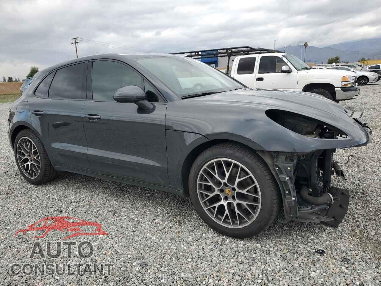PORSCHE MACAN 2018 - WP1AA2A56JLB15093