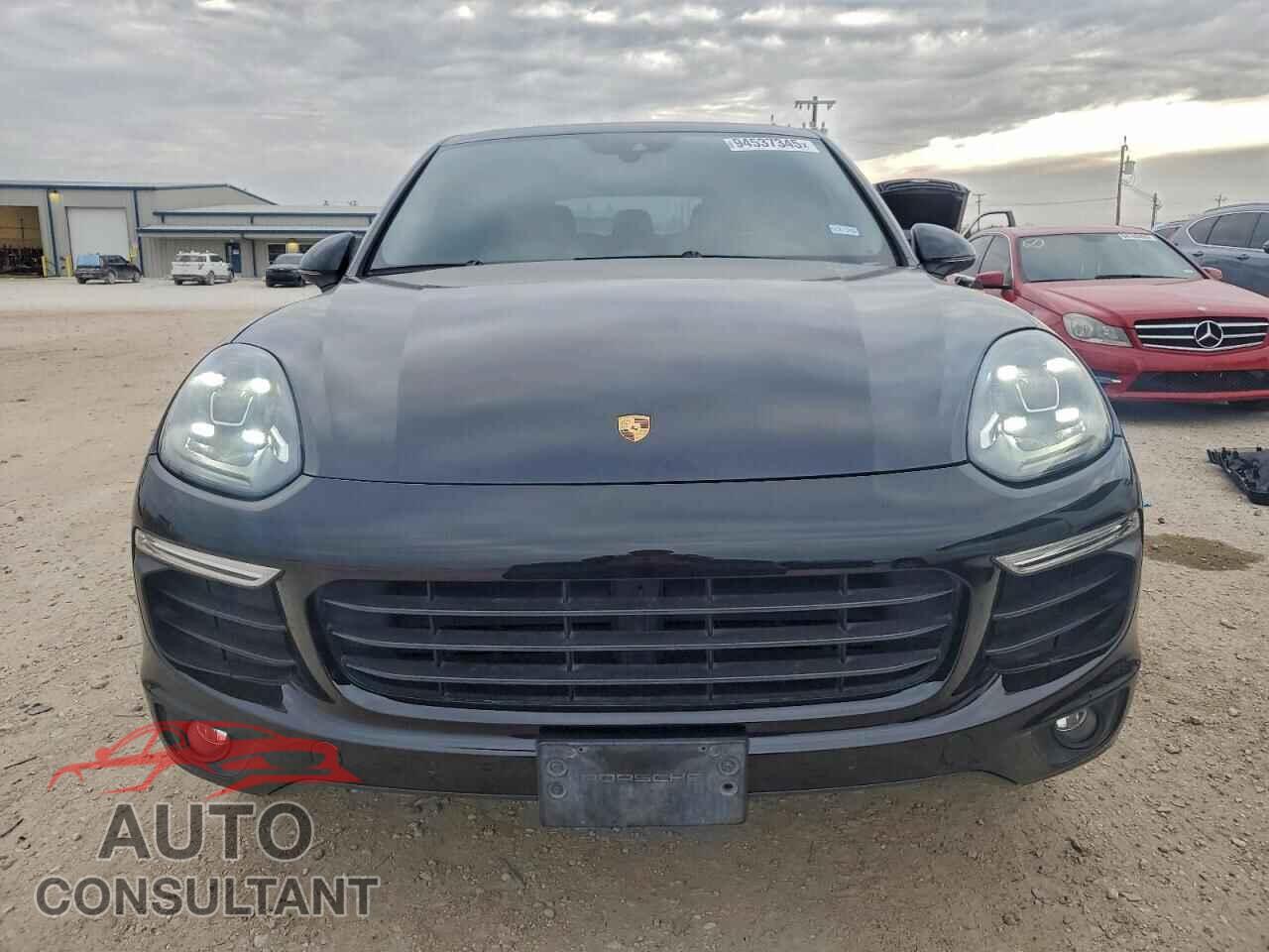 PORSCHE CAYENNE 2016 - WP1AA2A21GLA00710