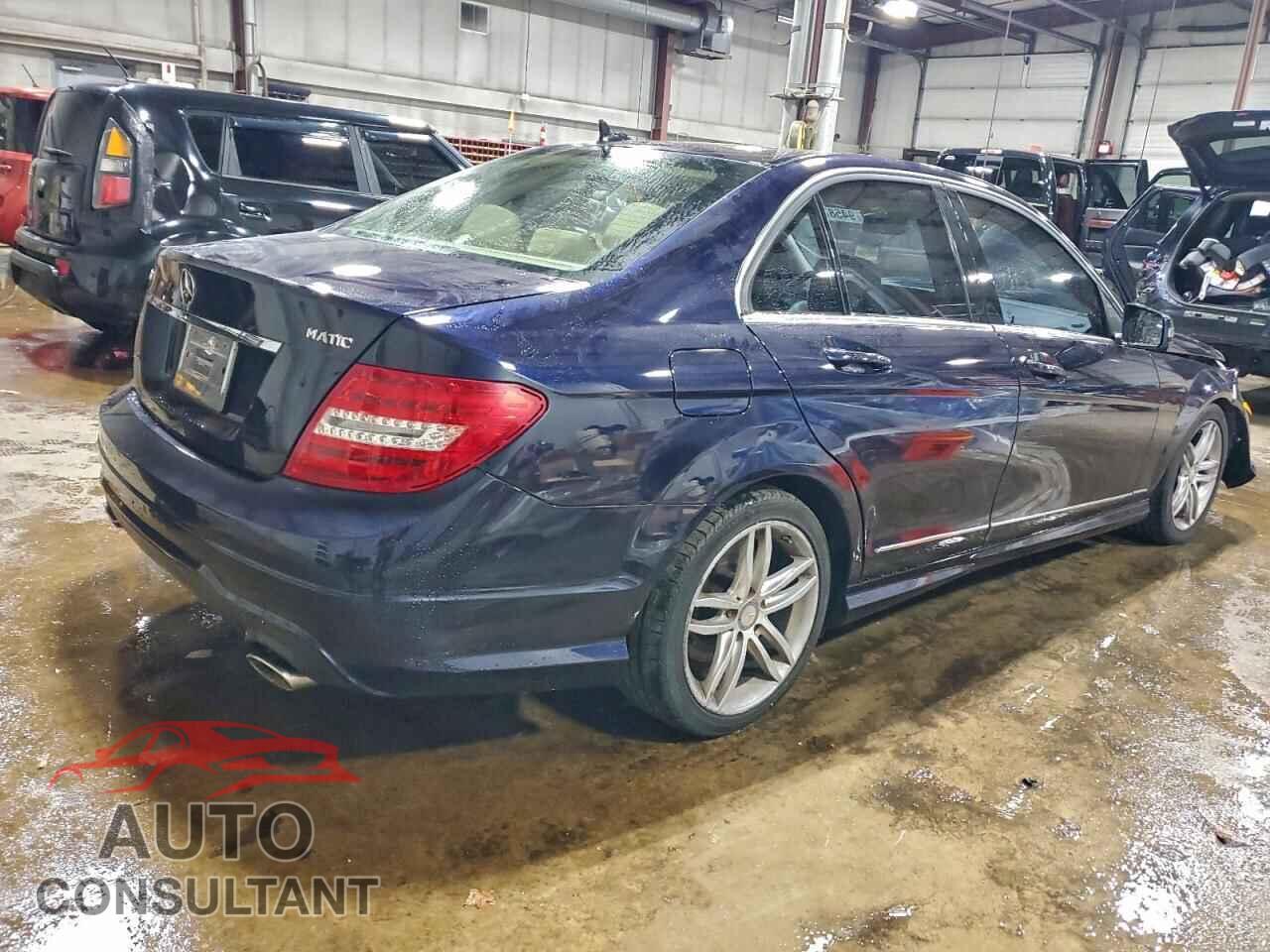MERCEDES-BENZ C-CLASS 2012 - WDDGF8BB0CR234140