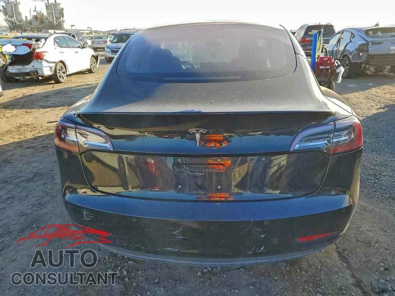 TESLA MODEL 3 2018 - 5YJ3E1EA5JF042382