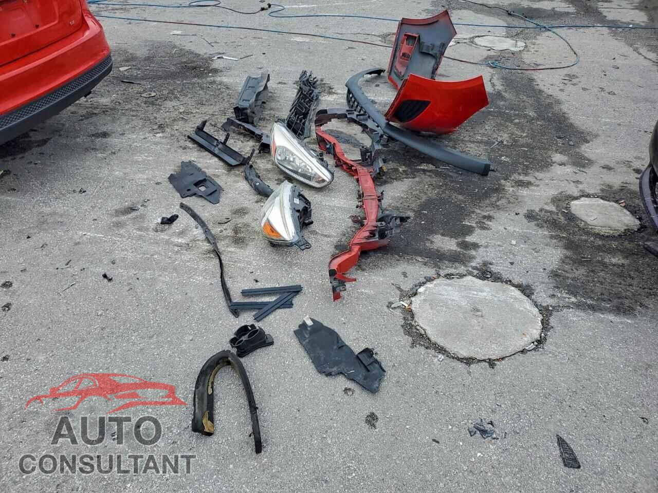 FORD FOCUS 2017 - 1FADP3F21HL315087