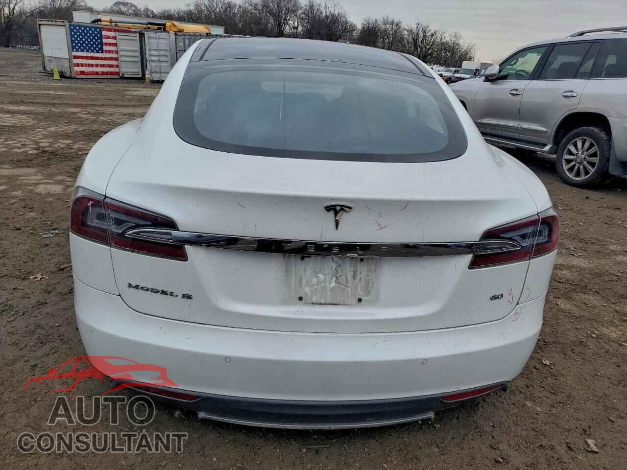 TESLA MODEL S 2015 - 5YJSA1S1XFF080127