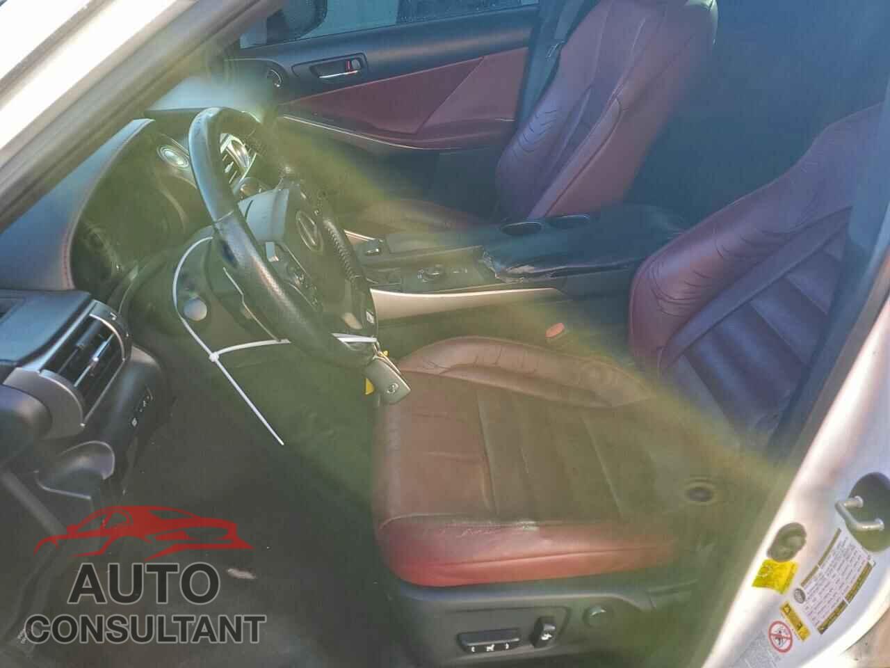 LEXUS IS 2015 - JTHBE1D22F5014844