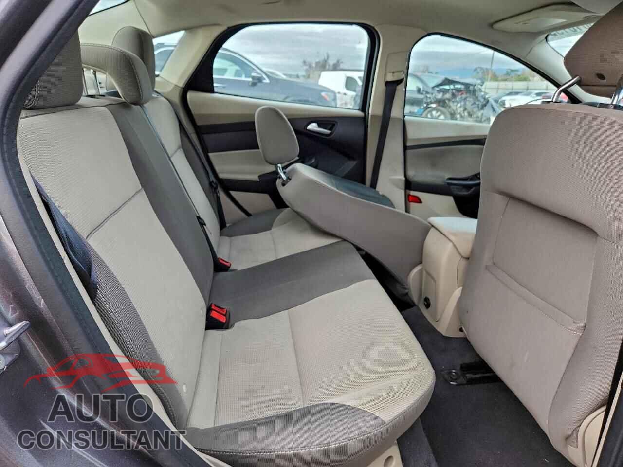 FORD FOCUS 2012 - 1FAHP3F20CL314667